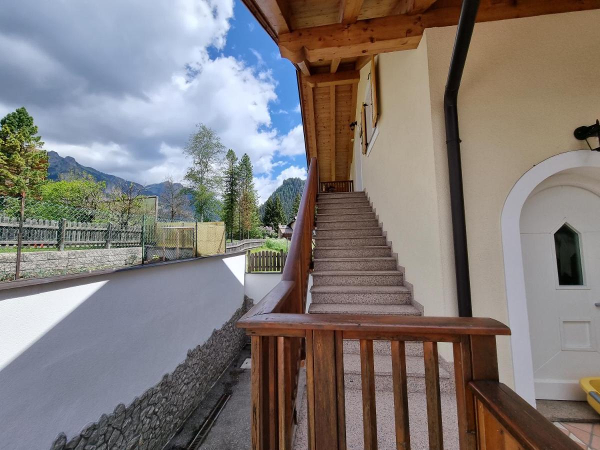 Residence Le Rose Pozza di Fassa Exterior photo