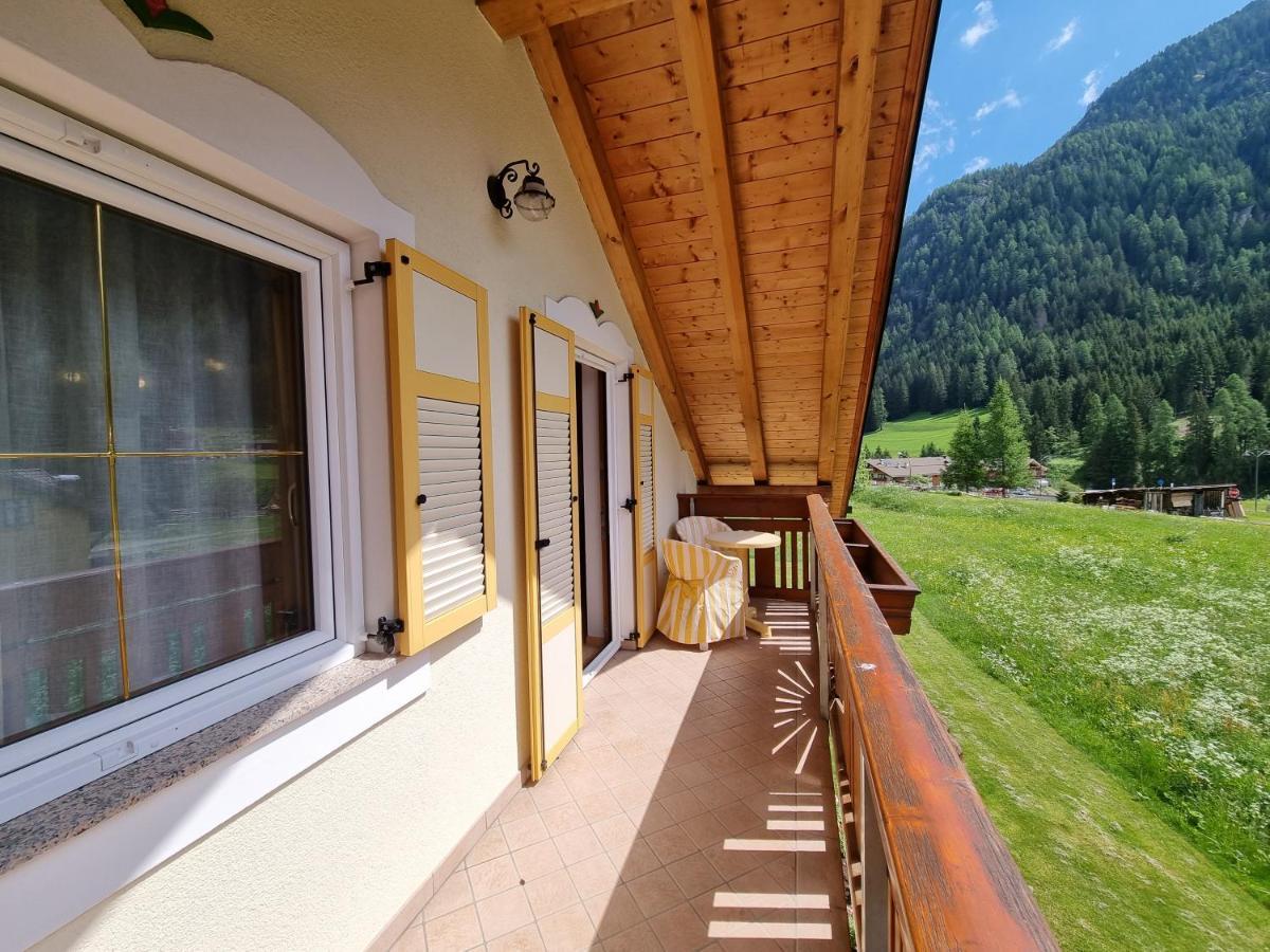 Residence Le Rose Pozza di Fassa Exterior photo