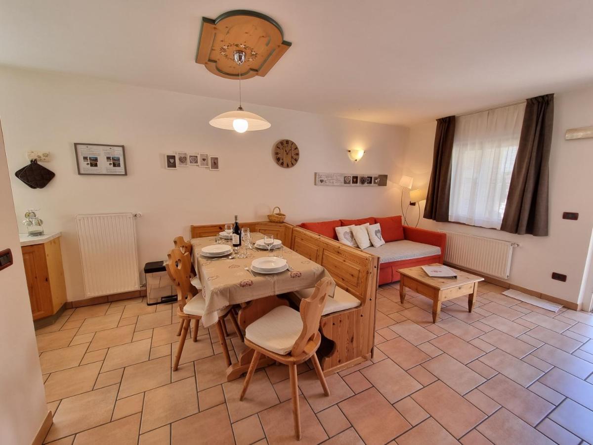 Residence Le Rose Pozza di Fassa Exterior photo