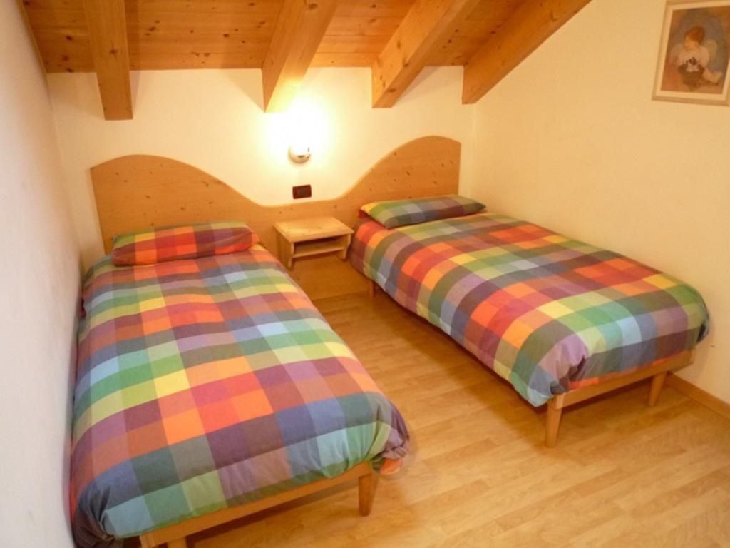 Residence Le Rose Pozza di Fassa Exterior photo